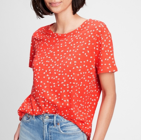 GAP Tops - Gap Easy Tee Floral Red White Shirt Short Sleeve Size Large